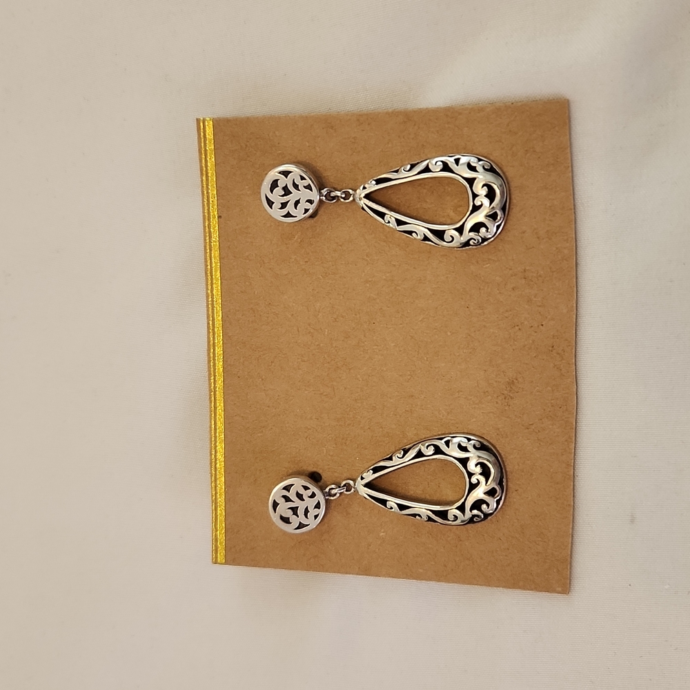Lois Hill NWOT Sterling Teardrop Dangle Earrings